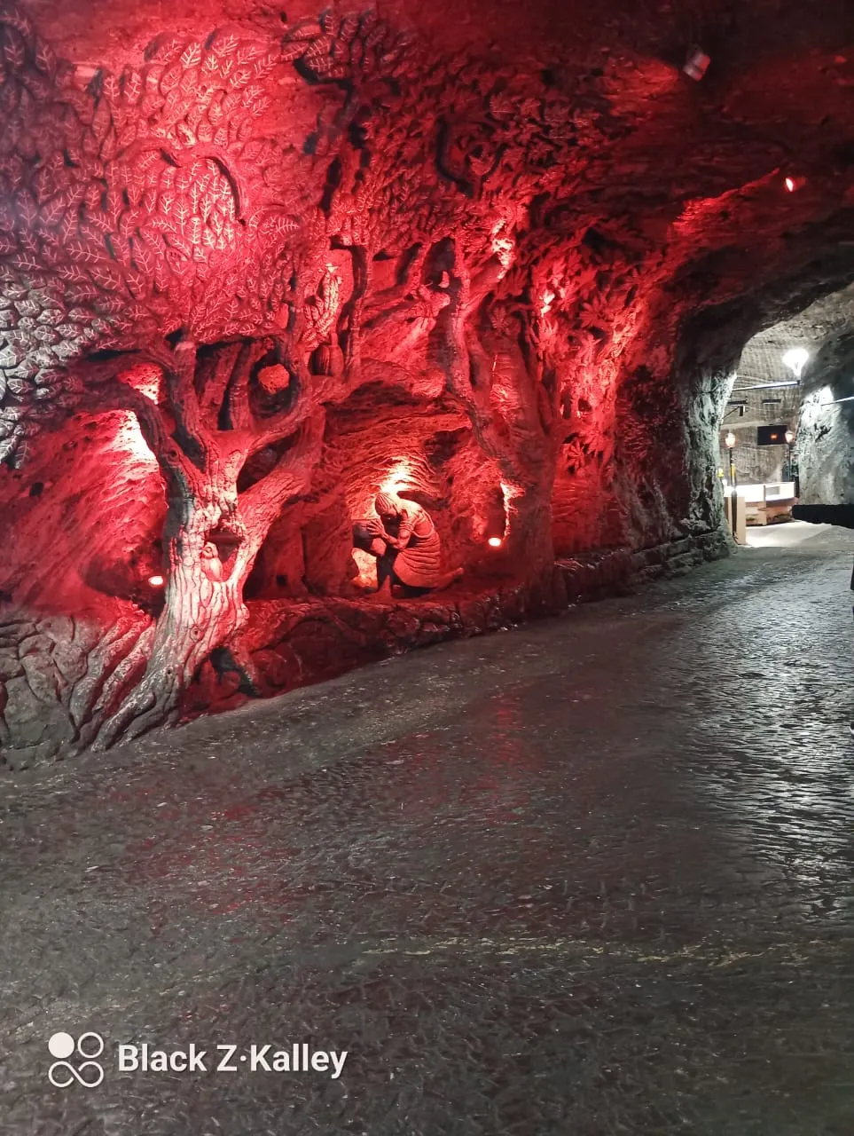 Cruz subterránea en la Catedral de Sal de Zipaquirá