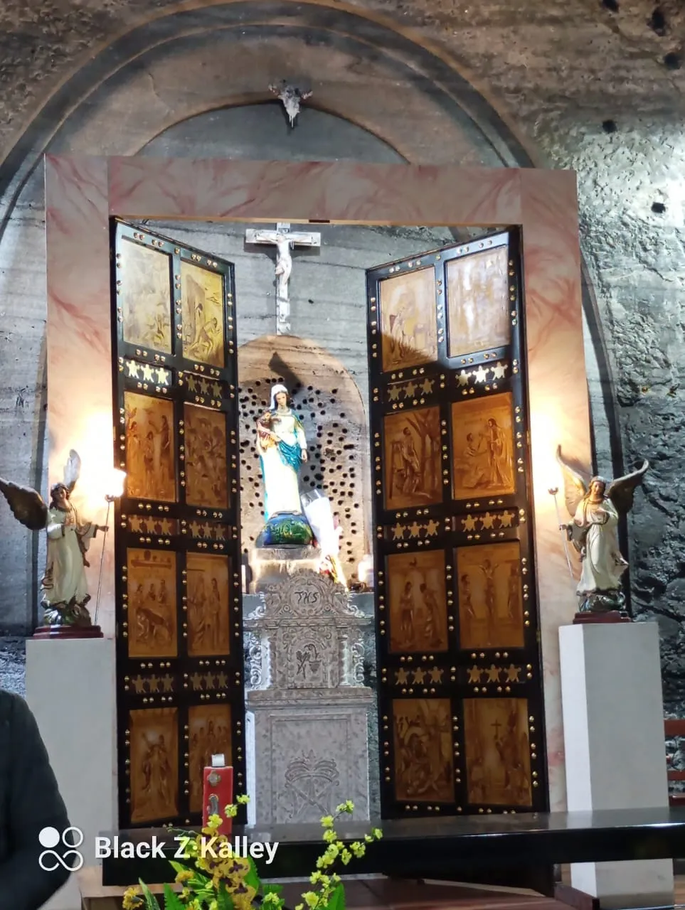 Cruz subterránea en la Catedral de Sal de Zipaquirá
